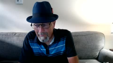 Snapshot of pipewizard chatting on 06/12/26, 11:03 pipewizard online show from 06/12/26, 11:03