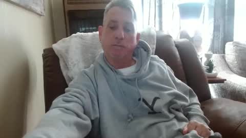 Snapshot of pirate334 chatting on 01/09/25, 06:04 pirate334 online show from 01/09/25, 06:04