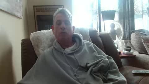 Snapshot of pirate334 chatting on 01/17/25, 06:44 pirate334 online show from 01/17/25, 06:44