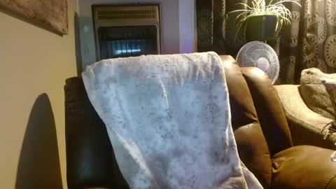 Snapshot of pirate334 chatting on 02/27/25, 12:54 pirate334 online show from 02/27/25, 12:54