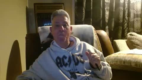 Snapshot of pirate334 chatting on 01/15/26, 08:19 pirate334 online show from 01/15/26, 08:19