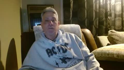 Snapshot of pirate334 chatting on 02/05/26, 09:25 pirate334 online show from 02/05/26, 09:25