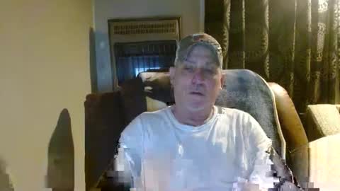 Snapshot of pirate334 chatting on 02/21/26, 02:45 pirate334 online show from 02/21/26, 02:45