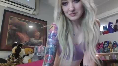 pirateprincessx online show from 11/07/25, 04:01