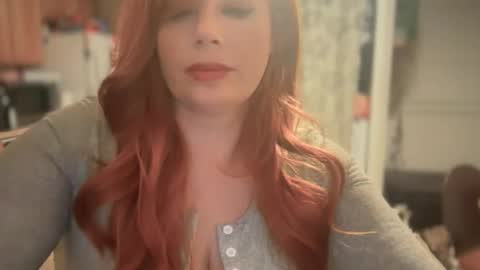 Snapshot of pirdybirdyxo chatting on 11/05/25, 01:27 pirdybirdyxo online show from 11/05/25, 01:27