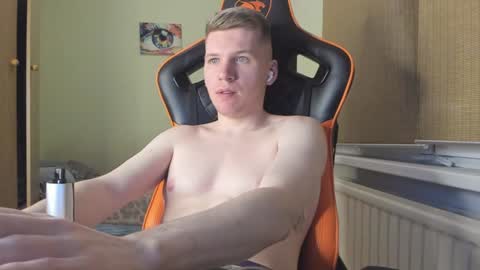 Pierre online show from 12/16/24, 07:43