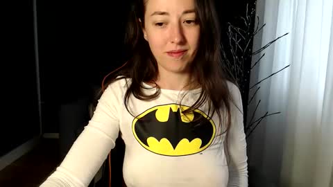 piscesgirl06 online show from 11/17/25, 06:08