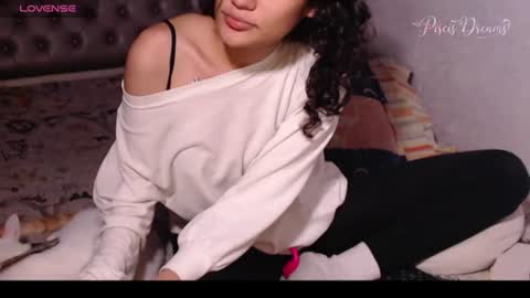 Snapshot of piscis_dreams chatting on 07/13/26, 11:24 PiscisDreams online show from 07/13/26, 11:24