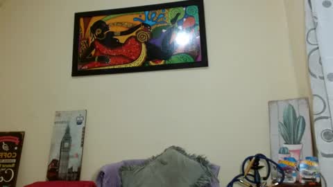 Snapshot of pitches_02 chatting on 09/28/25, 03:01 Alejandra online show from 09/28/25, 03:01