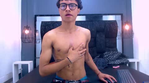 Snapshot of pitter_brenner chatting on 12/02/25, 05:52 Pitt online show from 12/02/25, 05:52