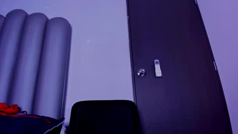 pitufa__ online show from 02/19/26, 08:05