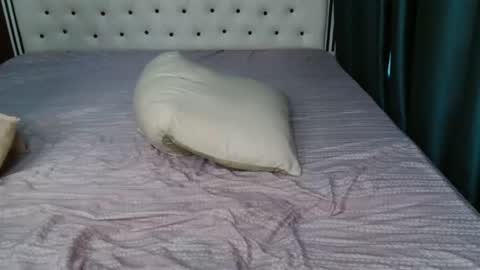 pixel online show from 04/13/26, 08:42