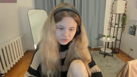 Olga online show from 10/15/25, 06:13