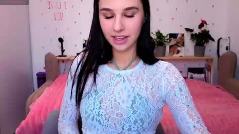 Snapshot of pixie_molly chatting on 07/09/26, 03:32 Molly online show from 07/09/26, 03:32