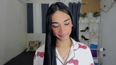 pixiedoll_ online show from 02/10/26, 05:28