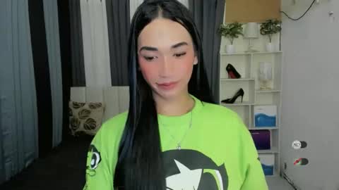 pixiedoll_ online show from 02/17/26, 05:59