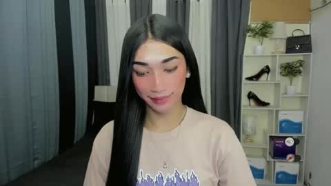 Snapshot of pixiedoll_ chatting on 03/19/26, 04:49 pixiedoll_ online show from 03/19/26, 04:49