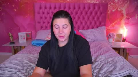 pixiehott online show from 09/30/25, 12:15