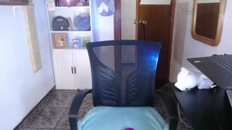 Nani  online show from 10/21/25, 03:29