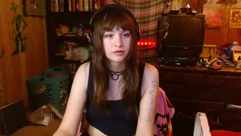 Izzy online show from 01/23/25, 03:37