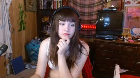 Izzy online show from 01/28/25, 05:24