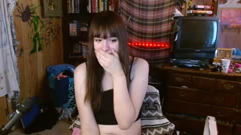 Izzy online show from 02/18/25, 06:37