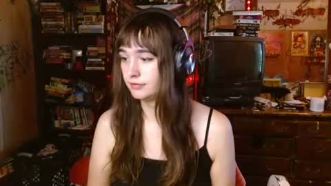 Izzy online show from 09/29/25, 07:40