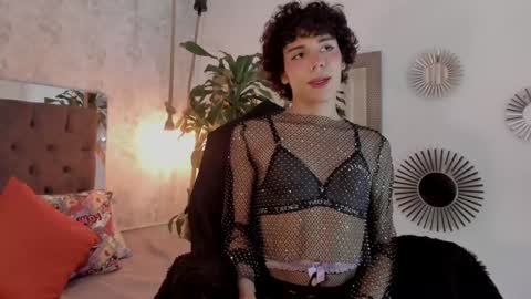 Snapshot of pixy_20 chatting on 01/26/25, 02:35 cris online show from 01/26/25, 02:35