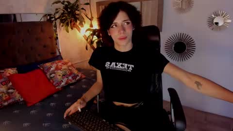 Snapshot of pixy_20 chatting on 02/10/25, 06:09 cris online show from 02/10/25, 06:09