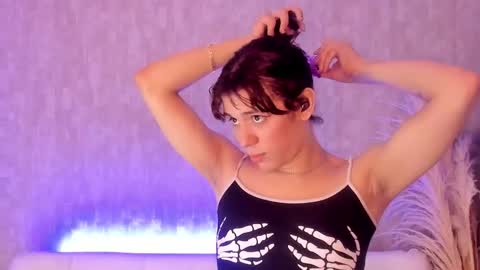 Snapshot of pixy_20 chatting on 09/15/25, 04:45 cris online show from 09/15/25, 04:45