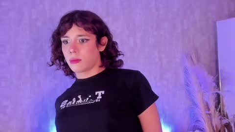 Snapshot of pixy_20 chatting on 09/24/25, 03:54 cris online show from 09/24/25, 03:54