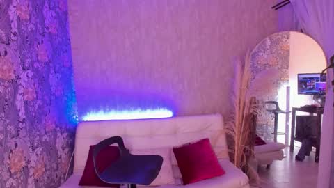 Snapshot of pixy_20 chatting on 10/03/25, 01:46 cris online show from 10/03/25, 01:46