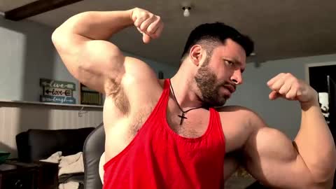 pizza_biceps online show from 05/07/26, 03:56