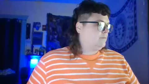 Snapshot of pizzabuttstuff chatting on 02/22/25, 04:40 daddy pizza online show from 02/22/25, 04:40