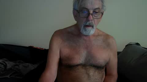 Snapshot of pjdaddjo775 chatting on 10/14/25, 08:04 pjdaddjo775 online show from 10/14/25, 08:04