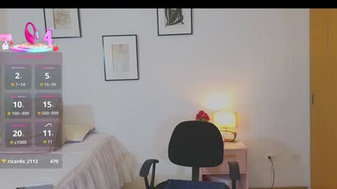 Snapshot of pk2secretxx chatting on 02/04/25, 06:49 Angie Henao online show from 02/04/25, 06:49