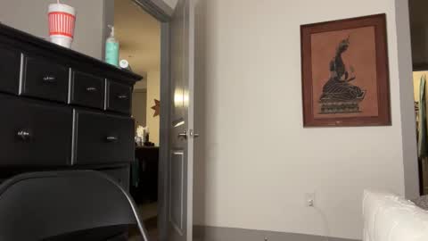 Snapshot of pkanph5555 chatting on 10/31/25, 09:10 PeggedBiGuy online show from 10/31/25, 09:10