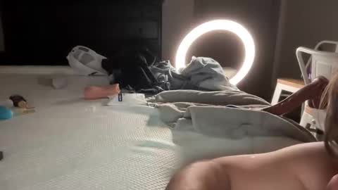 Snapshot of pkanph5555 chatting on 12/04/25, 06:23 PeggedBiGuy online show from 12/04/25, 06:23