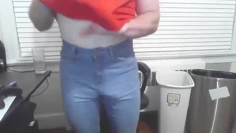 Snapshot of pkworashipper chatting on 10/05/25, 03:38 NaturalShh online show from 10/05/25, 03:38