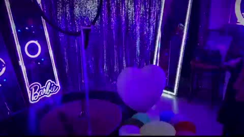 Snapshot of plasticfuckdoll chatting on 12/21/24, 05:03 Dumb bimbo fuck doll online show from 12/21/24, 05:03