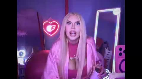 Snapshot of plasticfuckdoll chatting on 10/12/25, 05:39 Dumb bimbo fuck doll online show from 10/12/25, 05:39