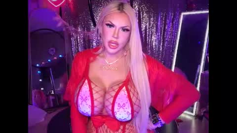 Snapshot of plasticfuckdoll chatting on 02/15/26, 07:51 Dumb bimbo fuck doll online show from 02/15/26, 07:51