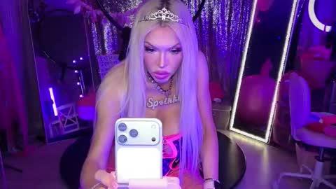 Snapshot of plasticfuckdoll chatting on 05/17/26, 03:15 Dumb bimbo fuck doll online show from 05/17/26, 03:15
