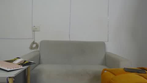 plasticgirll online show from 10/10/25, 05:34