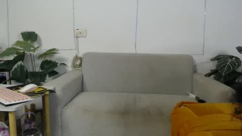 plasticgirll online show from 01/05/26, 05:27