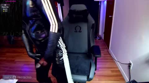 Snapshot of plasticme chatting on 02/22/25, 06:08 plasticme online show from 02/22/25, 06:08