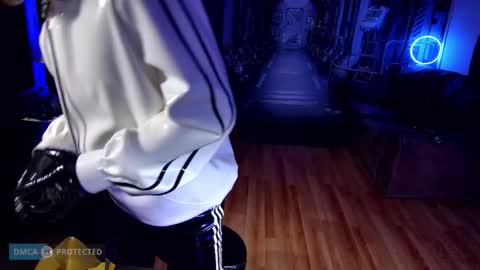 Snapshot of plasticme chatting on 02/21/26, 09:27 plasticme online show from 02/21/26, 09:27