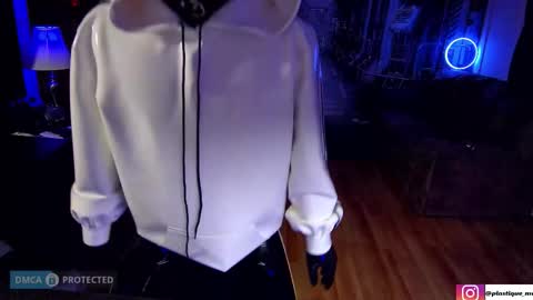 Snapshot of plasticme chatting on 02/22/26, 05:55 plasticme online show from 02/22/26, 05:55