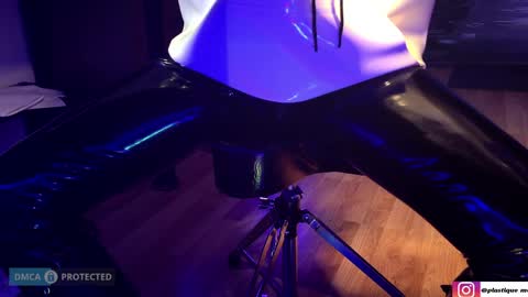 Snapshot of plasticme chatting on 04/03/26, 05:22 plasticme online show from 04/03/26, 05:22