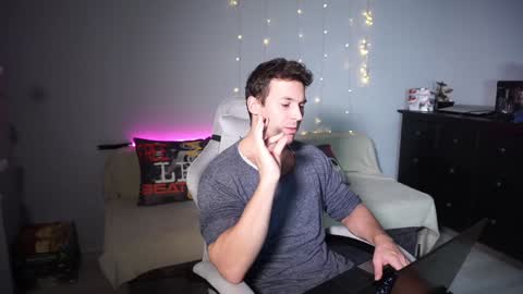 Arsenii online show from 12/26/24, 11:03